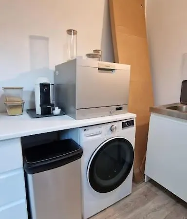 Apartamento Studio Jardin Et Terrasse *
